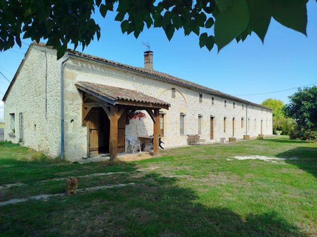 Vente Maison 7 pièces 240 m2 Soussac