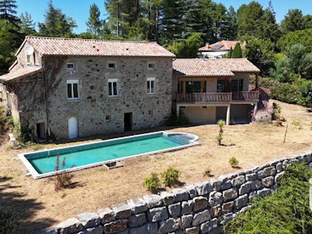 Vente Maison 7 pièces 241 m2 Aubenas