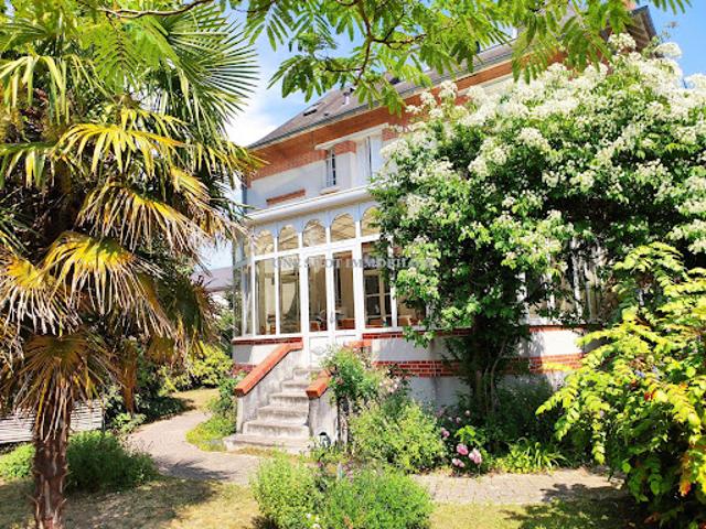 Vente Maison 7 pièces 242 m2 Orleans