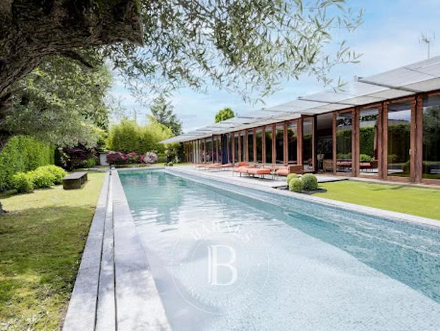 Vente Maison 7 pièces 242 m2 Le Bouscat