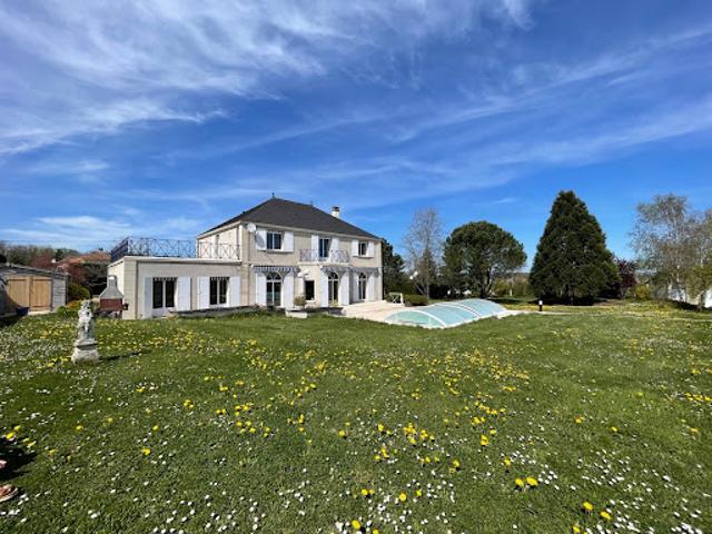 Vente Maison 7 pièces 242 m2 Vichy