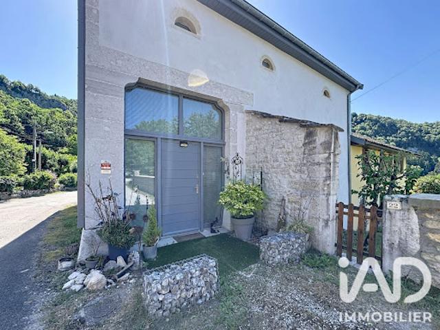 Vente Maison 7 pièces 243 m2 Crenans