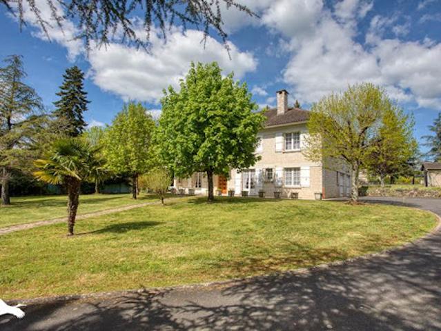 Vente Maison 7 pièces 256 m2 Gramat