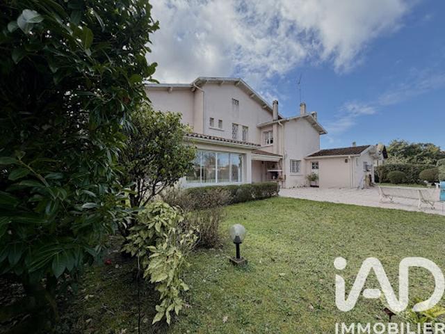 Vente Maison 7 pièces 258 m2 Biganos