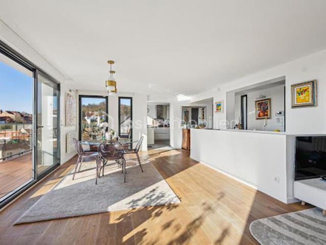 Vente Maison 7 pièces 258 m2 Le Plessis Robinson
