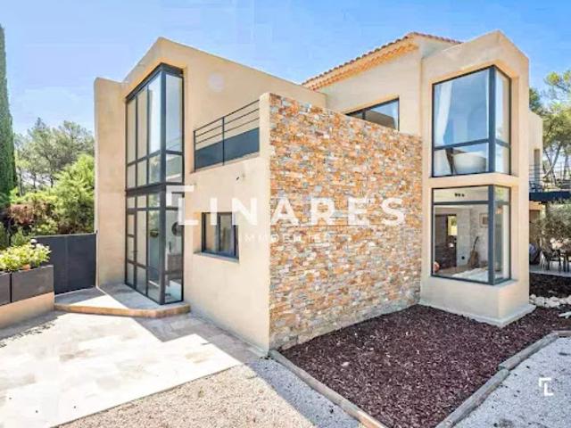 Vente Maison 7 pièces 250 m2 Aix en Provence