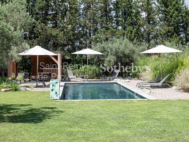 Vente Maison 7 pièces 250 m2 Eygalières