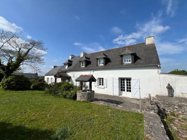 Vente Maison 7 pièces 250 m2 Spézet