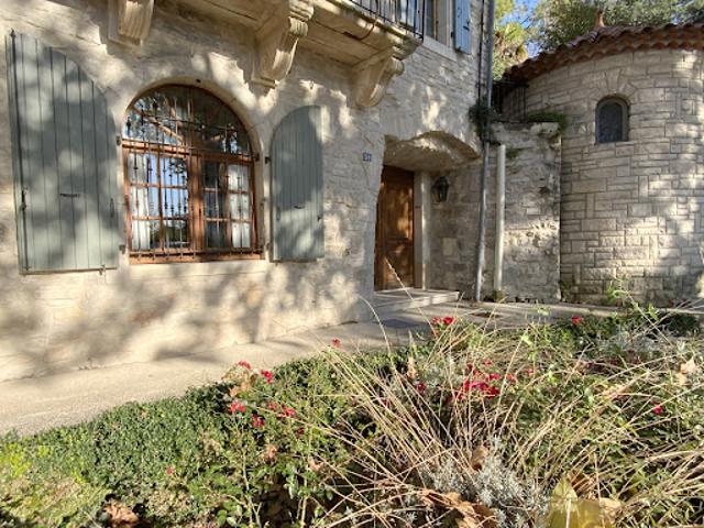 Vente Maison 7 pièces 250 m2 Uzès