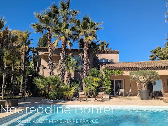 Vente Maison 7 pièces 251 m2 Grimaud