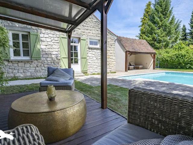 Vente Maison 7 pièces 251 m2 Thiers sur Thève