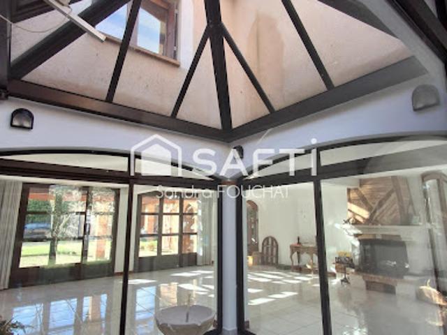 Vente Maison 7 pièces 252 m2 Montauban