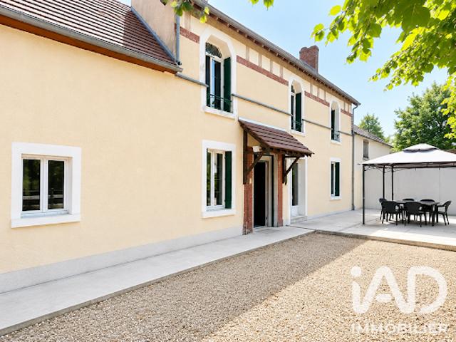 Vente Maison 7 pièces 252 m2 Châteauneuf sur Loire