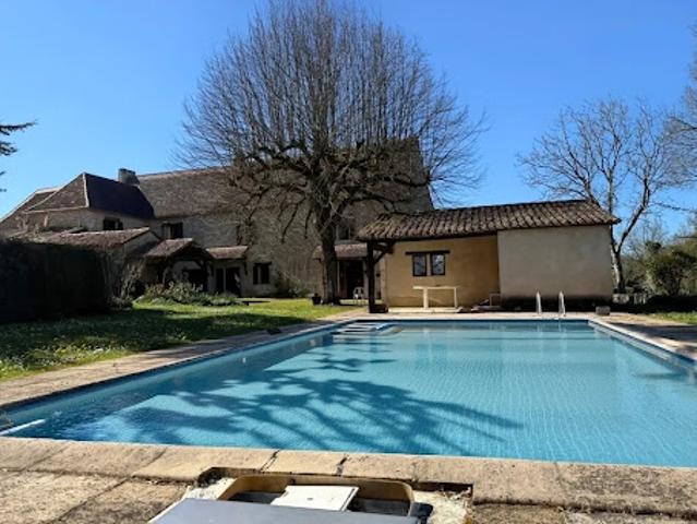 Vente Maison 7 pièces 252 m2 Faux en Périgord