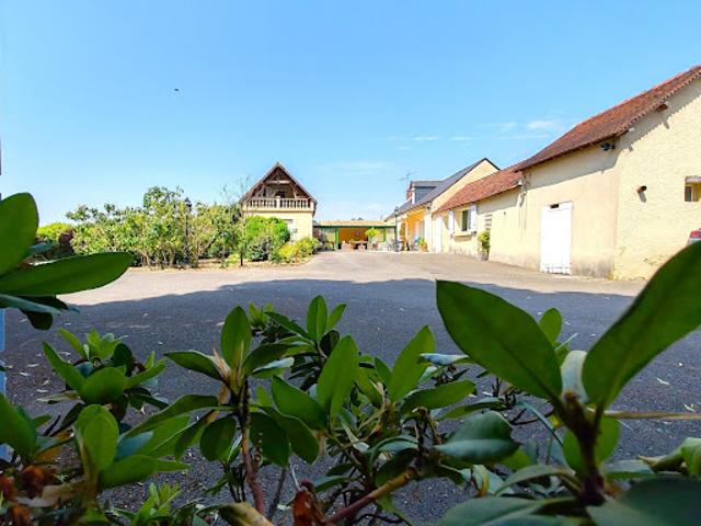 Vente Maison 7 pièces 264 m2 Baugé en Anjou