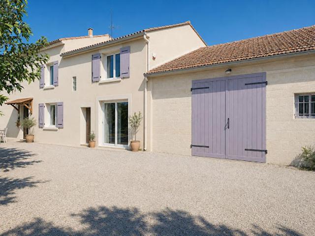 Vente Maison 7 pièces 264 m2 Chateaurenard