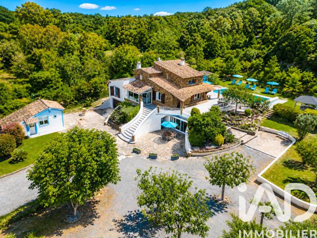 Vente Maison 7 pièces 264 m2 Cogolin
