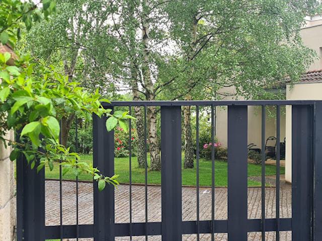 Vente Maison 7 pièces 268 m2 Orcines