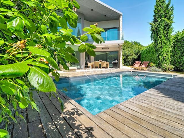 Vente Maison 7 pièces 268.04 m2 Chessy