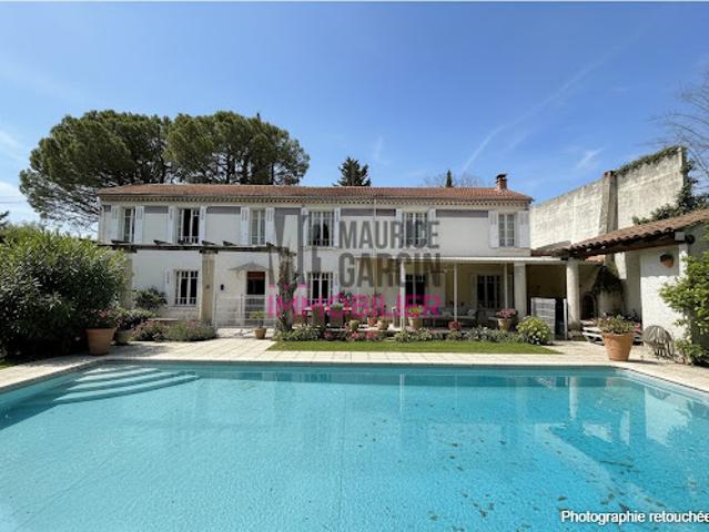 Vente Maison 7 pièces 260 m2 Carpentras