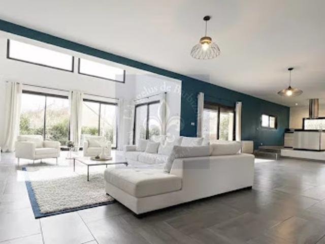 Vente Maison 7 pièces 260 m2 Fontaine le Port
