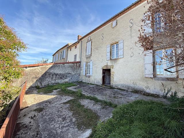 Vente Maison 7 pièces 260 m2 Riscle