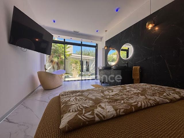 Vente Maison 7 pièces 261 m2 Grau d'Agde