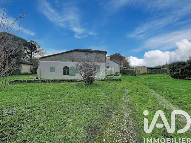 Vente Maison 7 pièces 262 m2 Madirac
