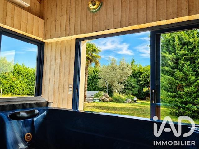 Vente Maison 7 pièces 274 m2 Saint Savinien