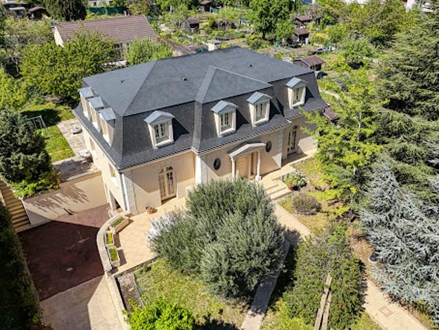 Vente Maison 7 pièces 274.31 m2 Clamart