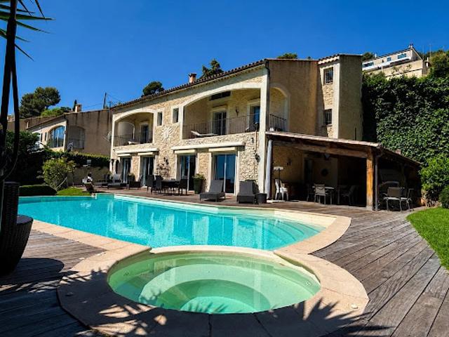 Vente Maison 7 pièces 276 m2 La Turbie