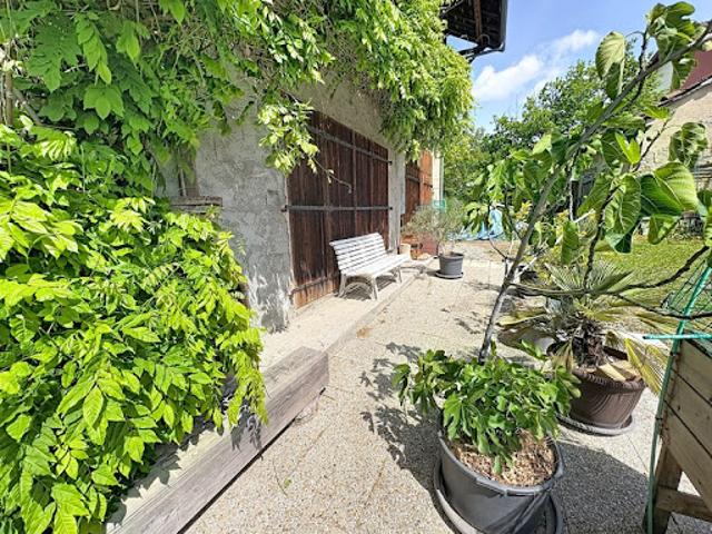 Vente Maison 7 pièces 278 m2 Cranves Sales