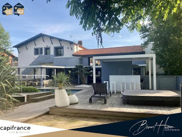 Vente Maison 7 pièces 270 m2 Beaumont sur leze