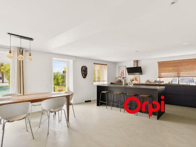 Vente Maison 7 pièces 270 m2 Saint Genis Laval
