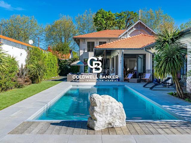 Vente Maison 7 pièces 272 m2 Arcachon