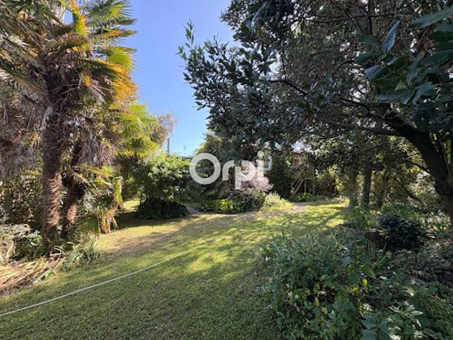 Vente Maison 7 pièces 272 m2 Saint Just Luzac