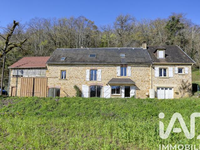 Vente Maison 7 pièces 284 m2 Carsac Aillac