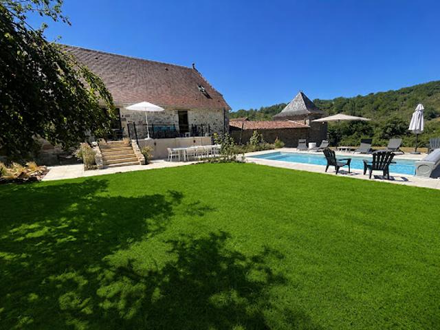 Vente Maison 7 pièces 285 m2 Fourmagnac