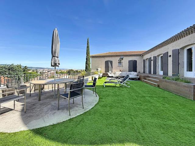 Vente Maison 7 pièces 286 m2 Valence