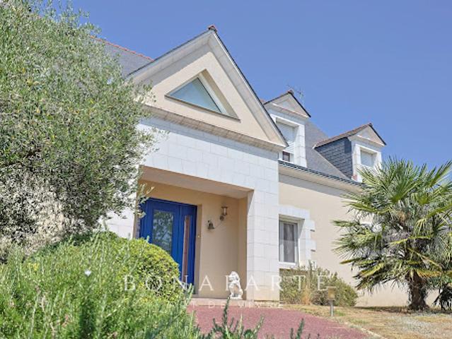 Vente Maison 7 pièces 292 m2 Mûrs Erigné