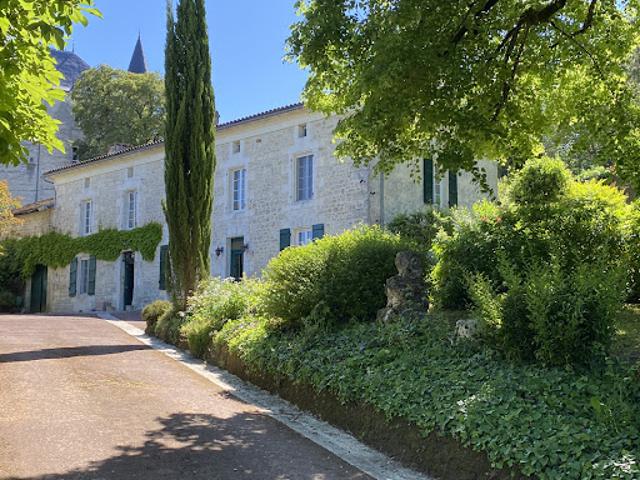 Vente Maison 7 pièces 304 m2 Mouthiers sur Boëme