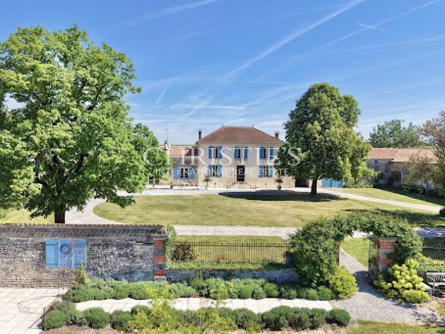 Vente Maison 7 pièces 300 m2 Bresdon