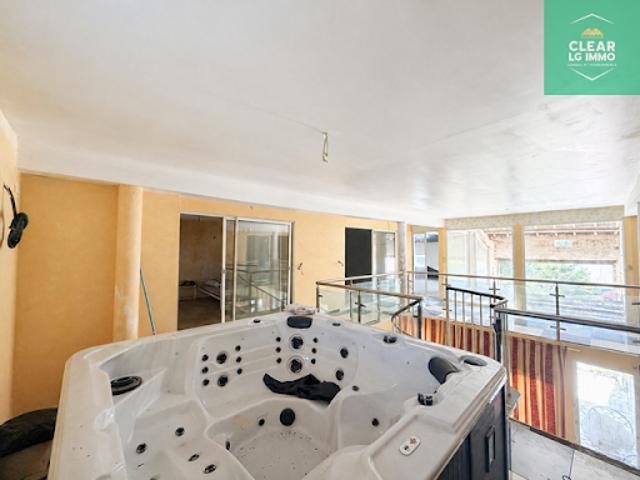 Vente Maison 7 pièces 300 m2 Briey