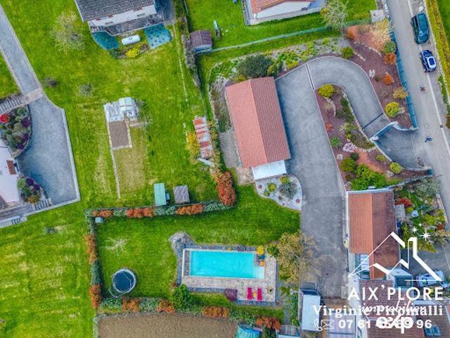 Vente Maison 7 pièces 300 m2 Douvres