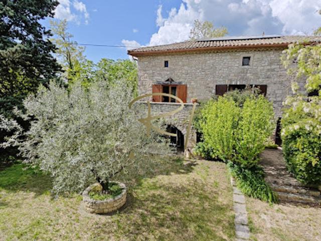 Vente Maison 7 pièces 300 m2 Issirac