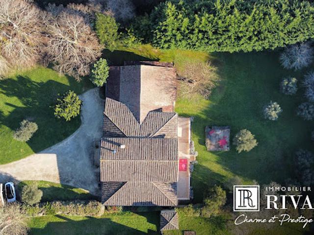 Vente Maison 7 pièces 300 m2 Latresne
