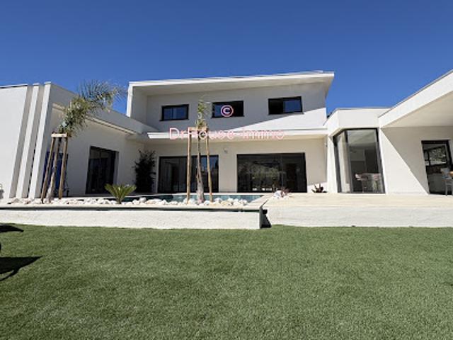 Vente Maison 7 pièces 317 m2 Saint Féliu d'Avall