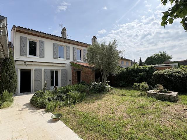 Vente Maison 7 pièces 310 m2 Cugnaux
