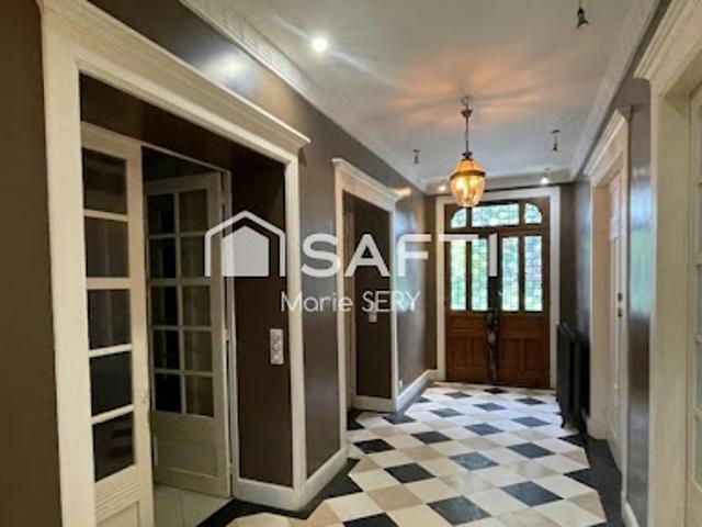 Vente Maison 7 pièces 327 m2 Etrépagny