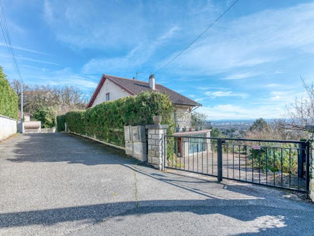 Vente Maison 7 pièces 320 m2 Rillieux la Pape
